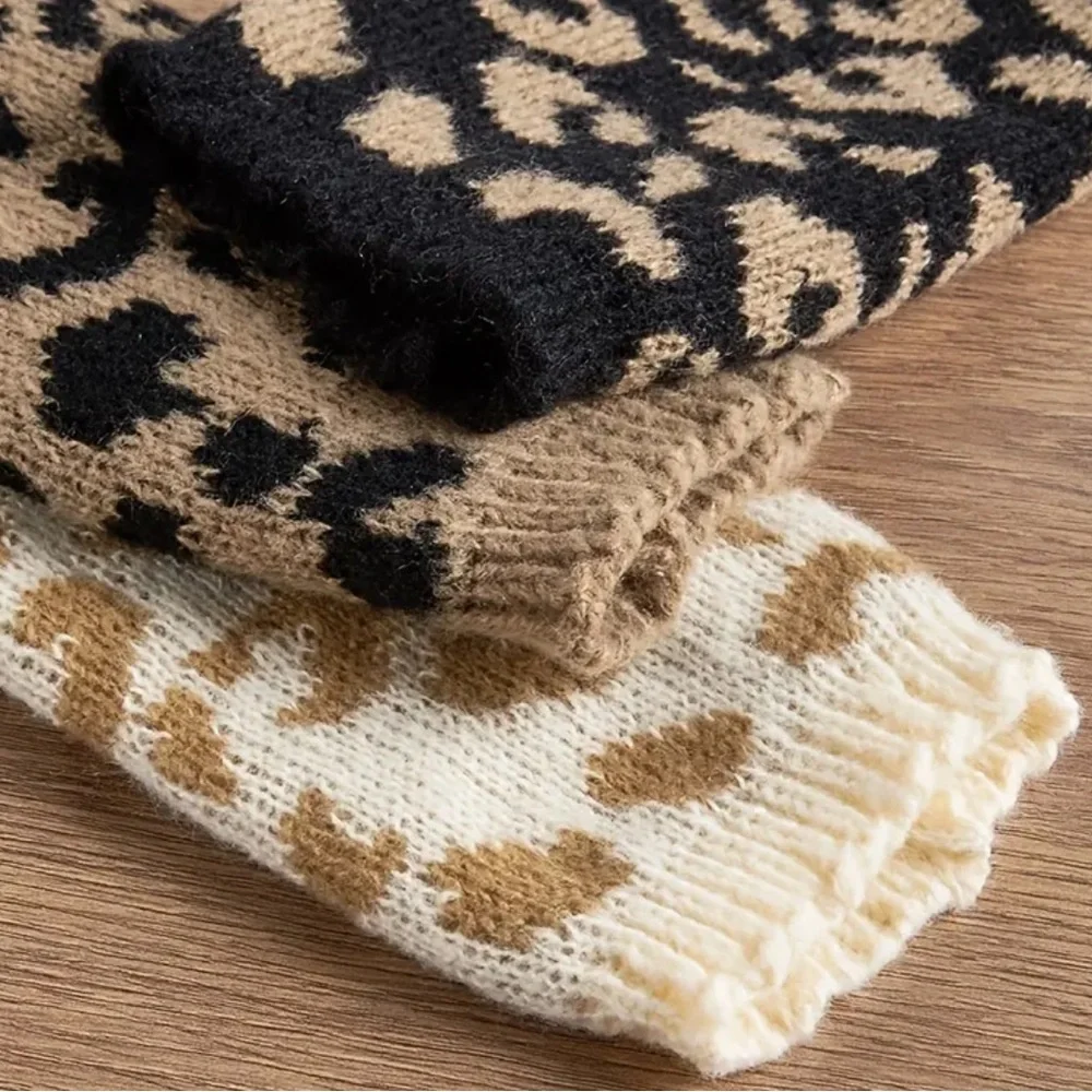 🔥CHOOSE A COLOR🆕Leopard Print Winter Fingerless Gloves